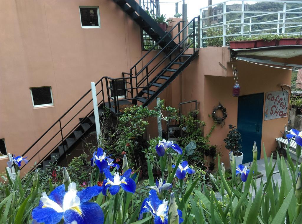 Sea Cafe B&B Keelung Exterior photo